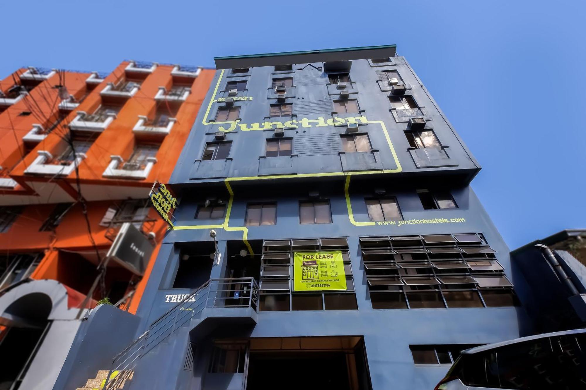 Spot On Junction Hostel Makati City Bagian luar foto